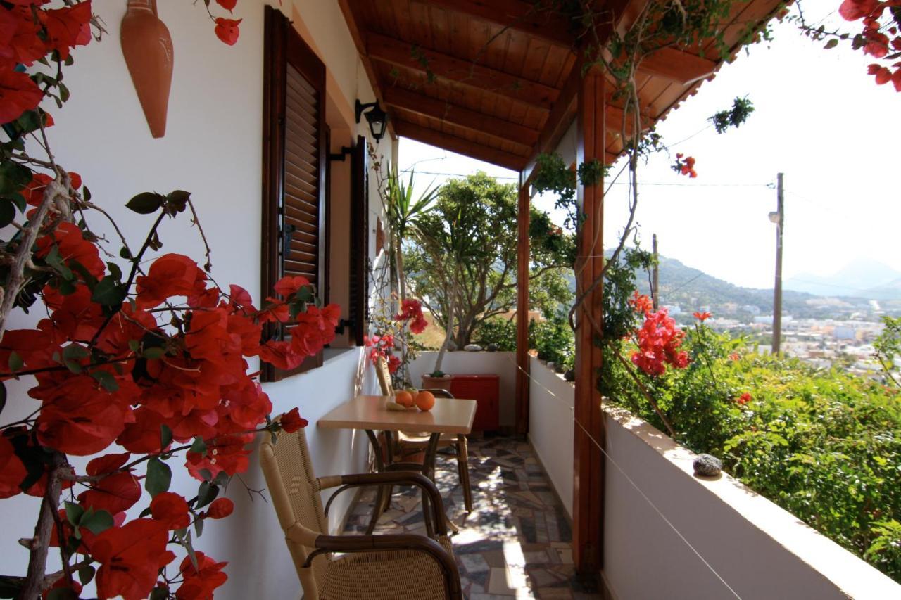 Eleni Goumenaki Plakias Studios Exterior photo