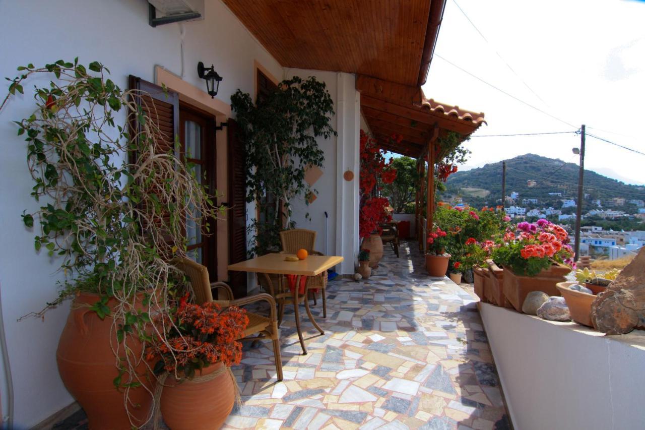 Eleni Goumenaki Plakias Studios Exterior photo