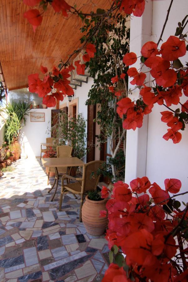 Eleni Goumenaki Plakias Studios Exterior photo